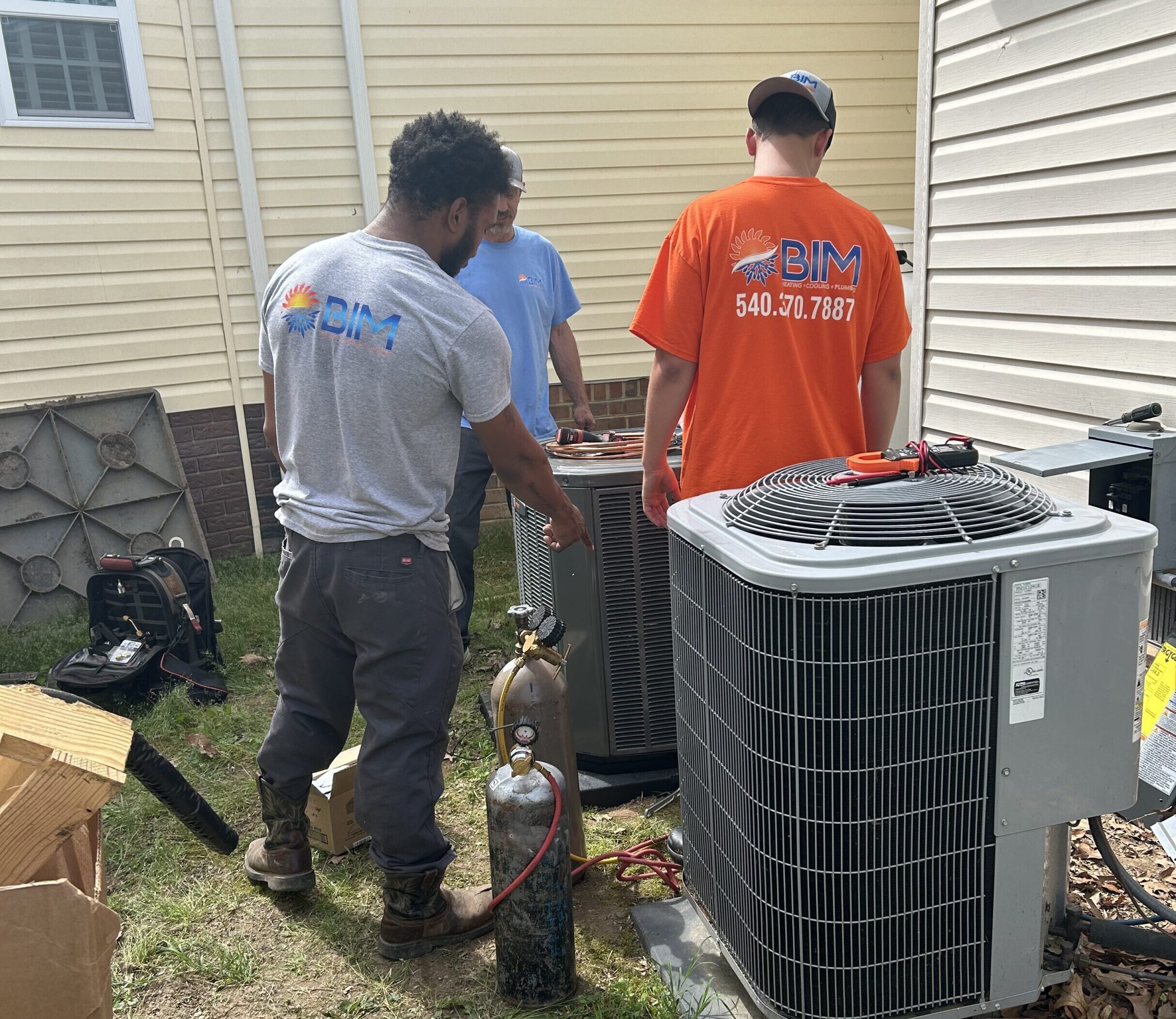 Professional New Install Techs Outside BIM by BIM Heating and Cooling