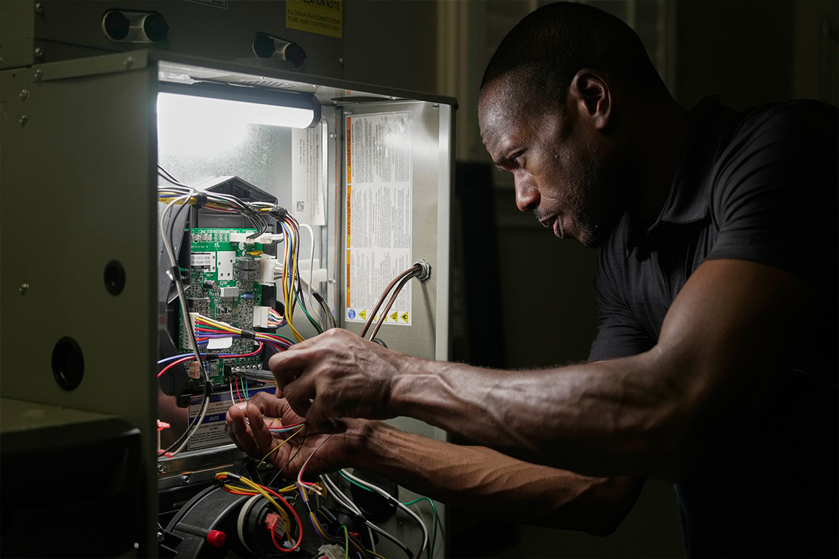 Trane Rep fixing heating unit